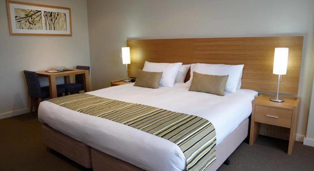 เควสท์ สการ์โบโรจ์ อพาร์ตเมนท์ Aparthotel เพิร์ท ภายนอก รูปภาพ